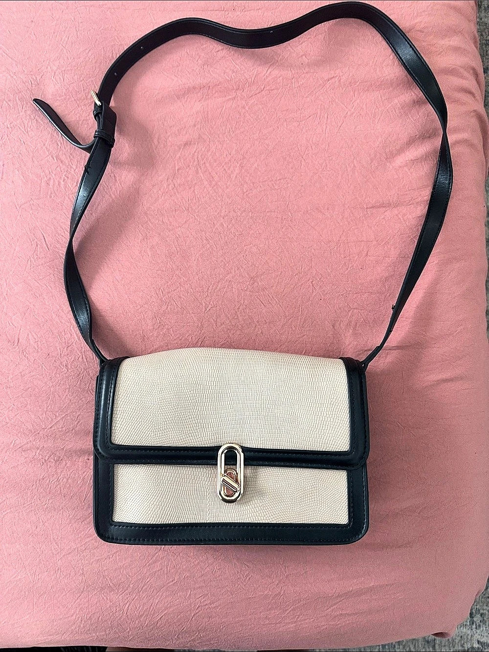 Jules Kae Mia Crossbody Bag Black & Cream